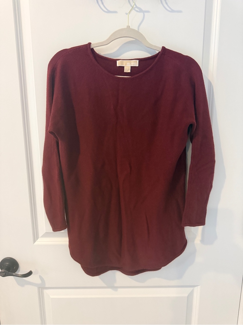 MICHAEL Michael Kors Long-Sleeve Crewneck Top in Burgundy